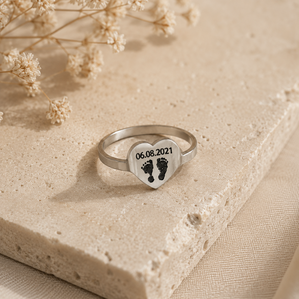 Anillo corazón personalizado con grabado láser - Imagen 3